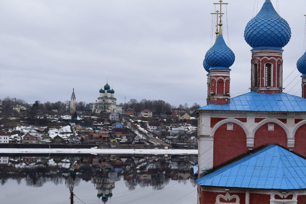 Город на волге тутаев