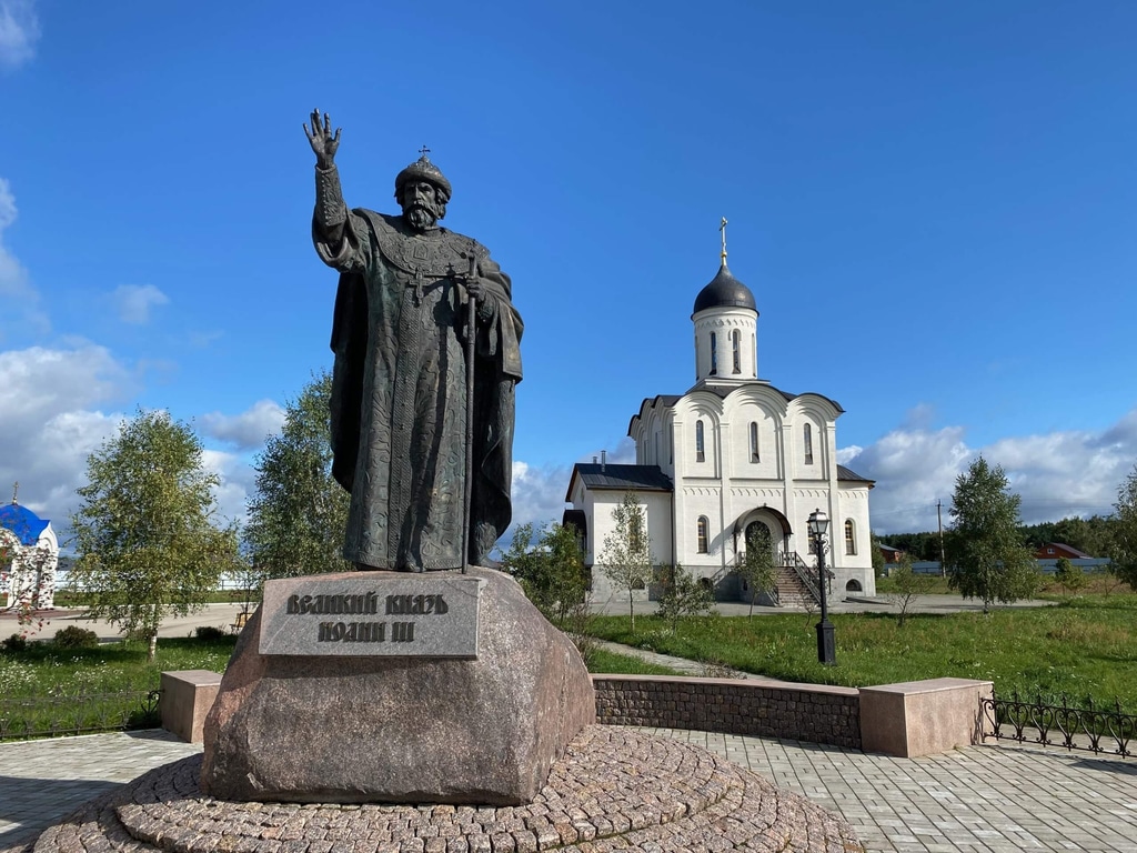 Стояние на Угре возле Калуги. Тихонова пустынь