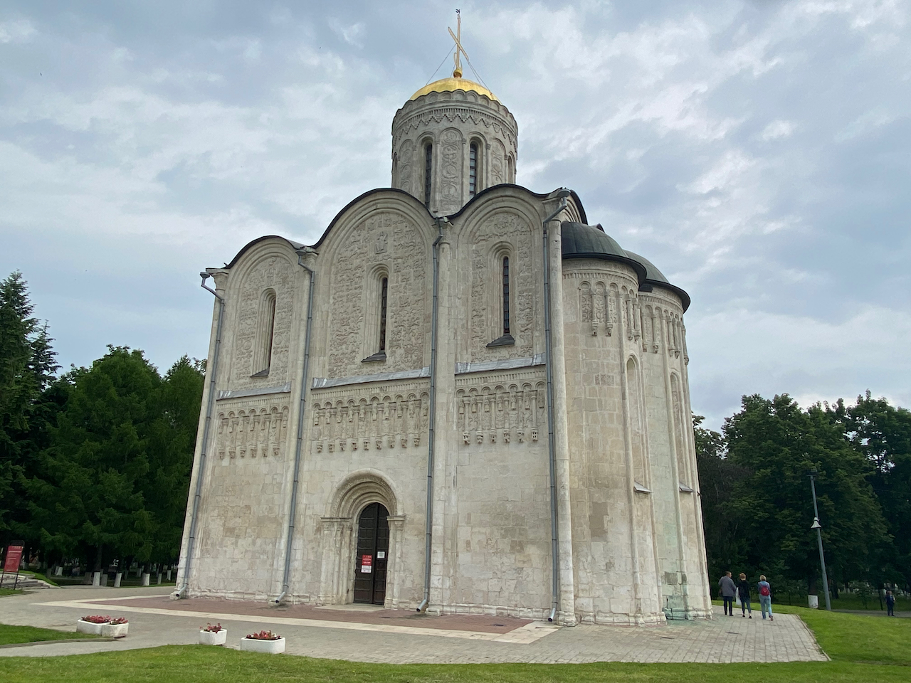 Дмитриевский собор во Владимире Северный фасад