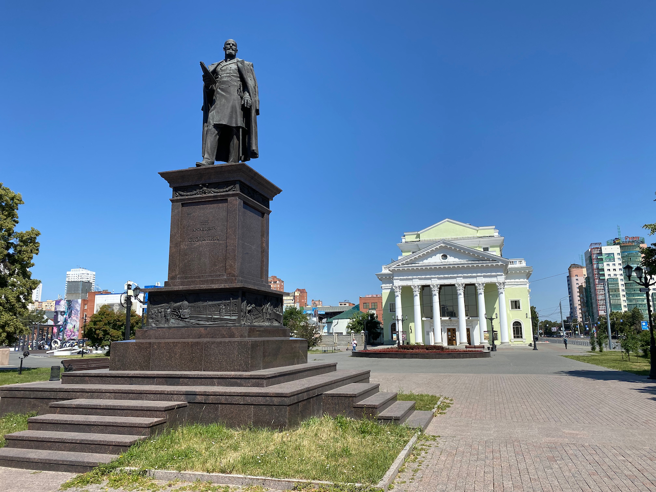 Заречье в Челябинске: купол без опор, усадьба и 